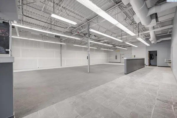 910 S Columbia Center Blvd, Kennewick, WA 99336