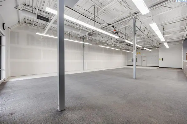 910 S Columbia Center Blvd, Kennewick, WA 99336