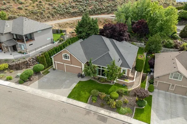 2349 Morency Dr, Richland, WA 99352