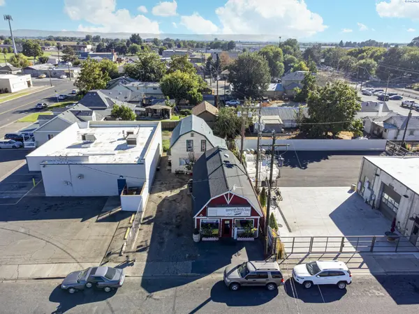 512 Grant Ave, Sunnyside, WA 98944
