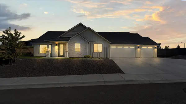 2287 S Alaska ST., Kennewick, WA 99338