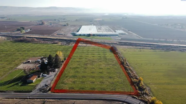 High School Road, Mabton, WA 98935