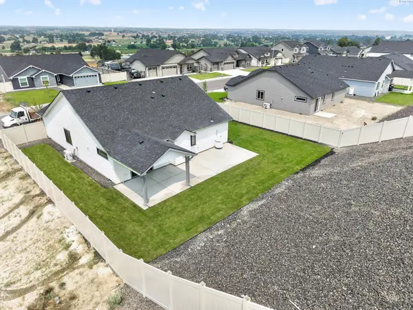 1624 SW Kelandren Dr, Prosser, WA 99350