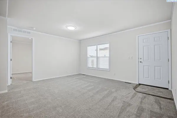 2681 E Edison Ave #28 #28, Sunnyside, WA 98944