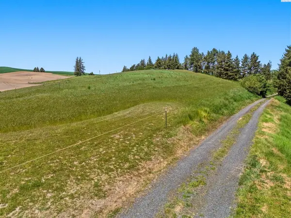 TBD 10th St. Land only, Garfield, WA 99130