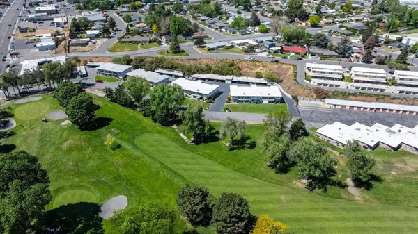 99 N Waverly Pl, Kennewick, WA 99336