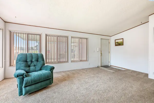 312 S Columbia Center Blvd. #23 #23, Kennewick, WA 99336