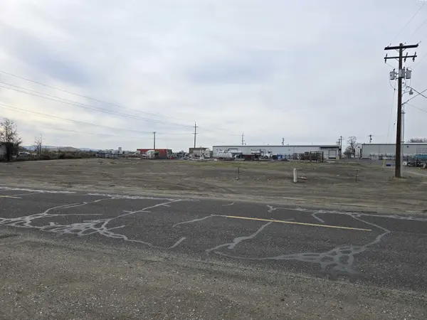 NKA S Maitland Avenue, Pasco, WA 99301