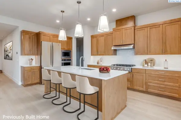 12106 Aldridge Dr., Pasco, WA 99301