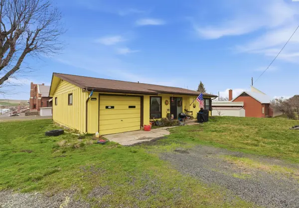 210 S Star St, La Crosse, WA 99143