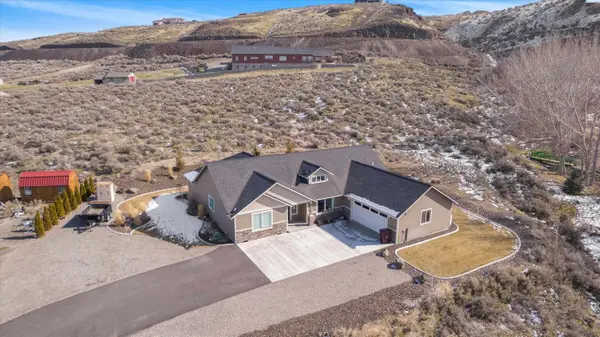 105503 E Badger Rd., Kennewick, WA 99338