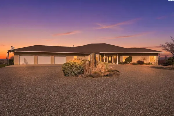 21509 S Davlor PR SW, Prosser, WA 99350-8814