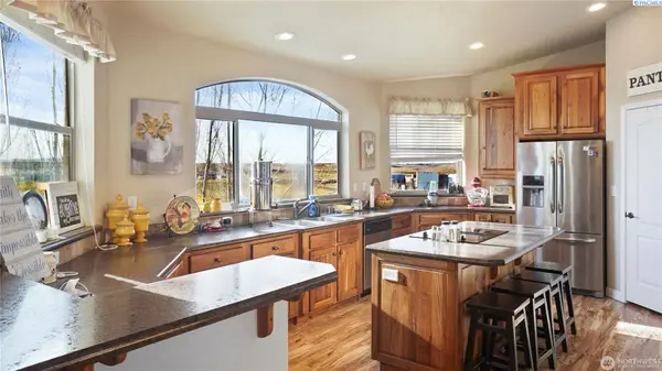 1773 W Bench Rd, Othello, WA 99344