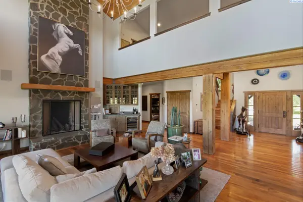 90705 Yakima River Drive, West Richland, WA 99352