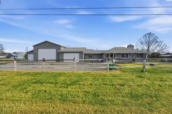 2205 Rd 72, Pasco, WA 99301