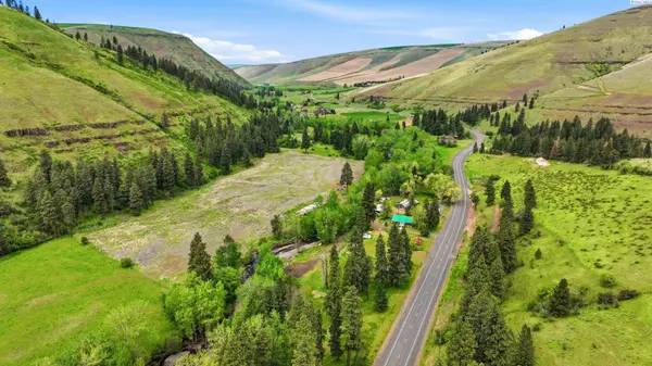 632 N Touchet Road, Dayton, WA 99328