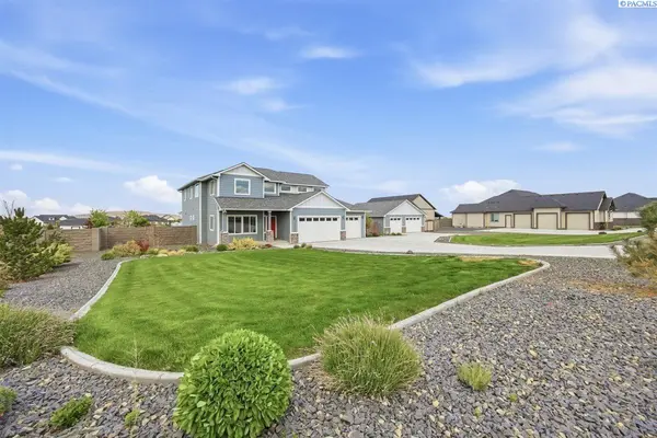 13934 S Furlong Ln, Kennewick, WA 99338