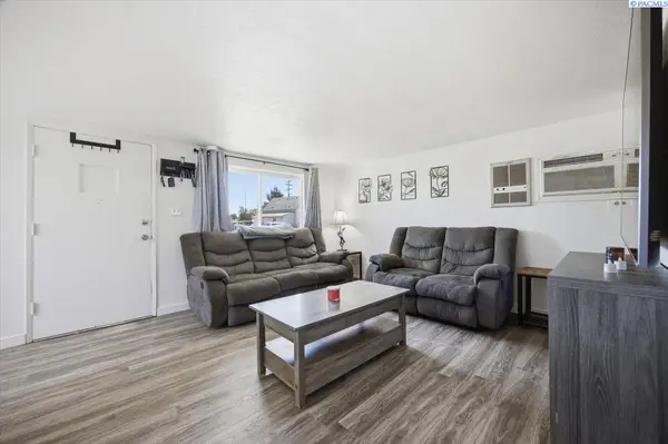 1605 Perkins Ave, Richland, WA 99354