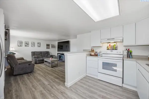 1605 Perkins Ave, Richland, WA 99354