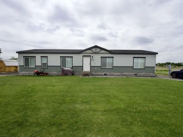 174958 W Apricot Rd, Grandview, WA 98930