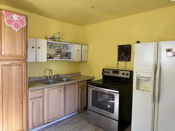 205 S Oak ave, Warden, WA 98857