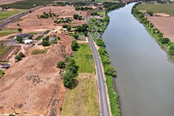 166903 W Byron Rd, Prosser, WA 99350