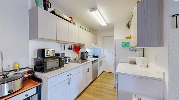 1645 NE Merman Dr C102 #C102, Pullman, WA 99163