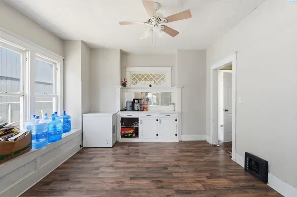 307 W Bonneville St, Pasco, WA 99301