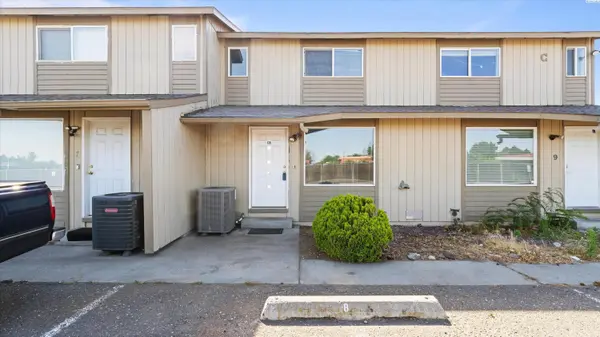 2313 W Sylvester St #C-8, Pasco, WA 99301