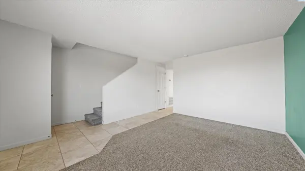 2313 W Sylvester St #C-8, Pasco, WA 99301