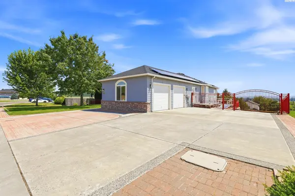 4004 Desert Plateau Dr., Pasco, WA 99301