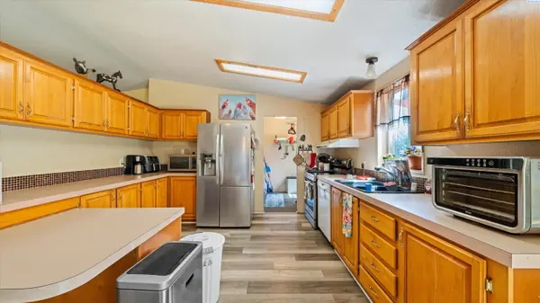 1011 Babs Ave, Benton City, WA 99320