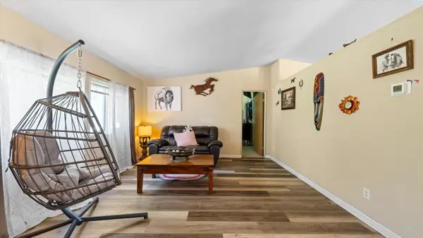 1011 Babs Ave, Benton City, WA 99320