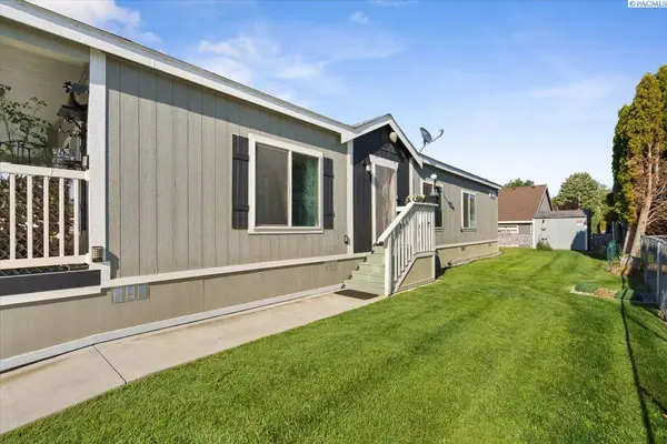 30 Mercury Dr, Richland, WA 99354