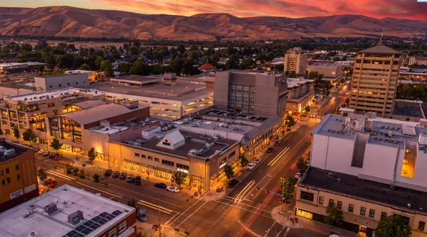 301 E Yakima Ave, Yakima, WA 98901