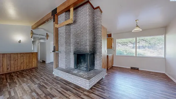 1645 NE Lower Drive, Pullman, WA 99163
