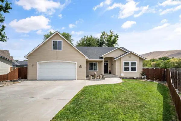 500 Paver Ct, Benton City, WA 99320-7845
