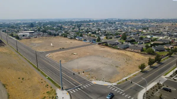 2703 E A Street, Pasco, WA
