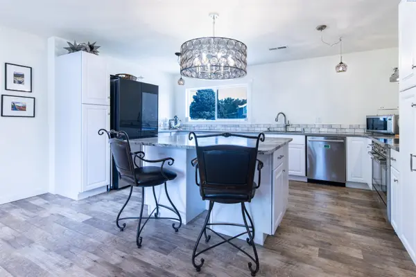 1708 Hunt Ave, Richland, WA 99354