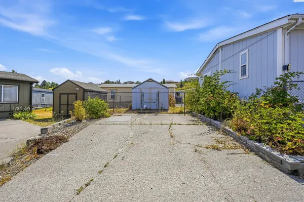 255 NW Golden Hils #39, Pullman, WA 99163