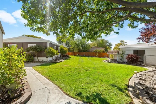 47 Robin Road, Burbank, WA 99323