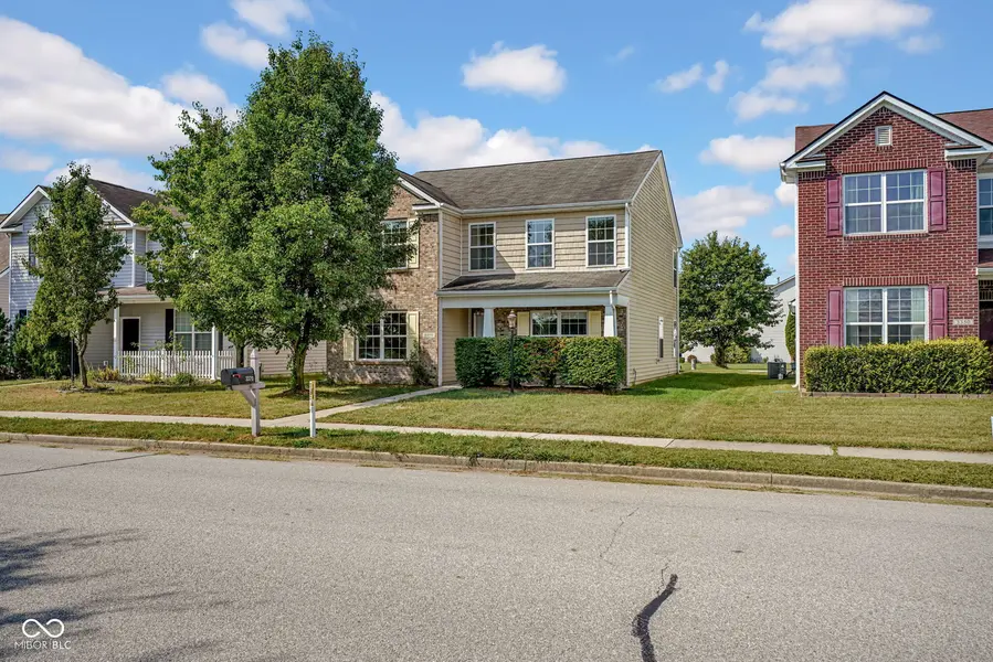 3370 Shadow Creek BLVD, Columbus, IN 47201