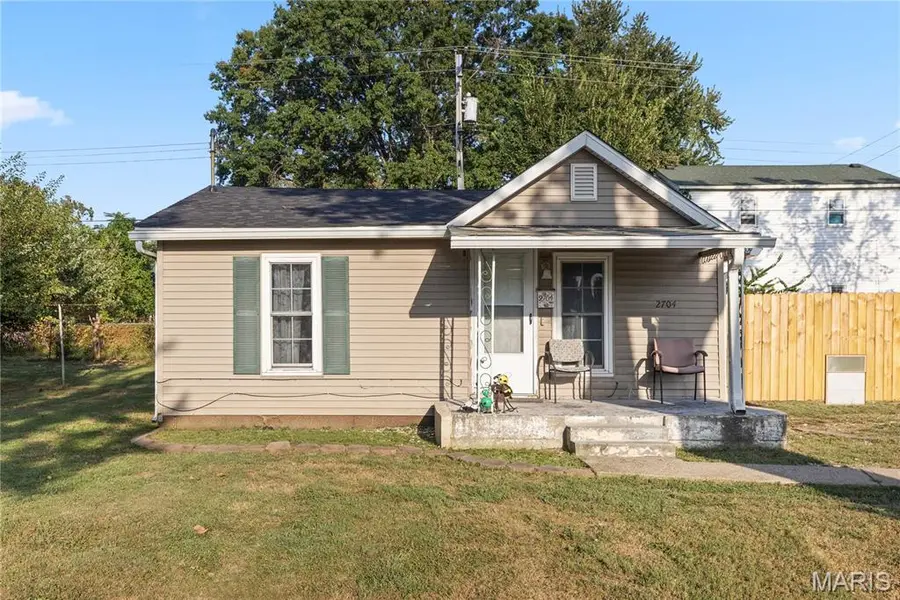2704 Myrtle AVE, Granite City, IL 62040