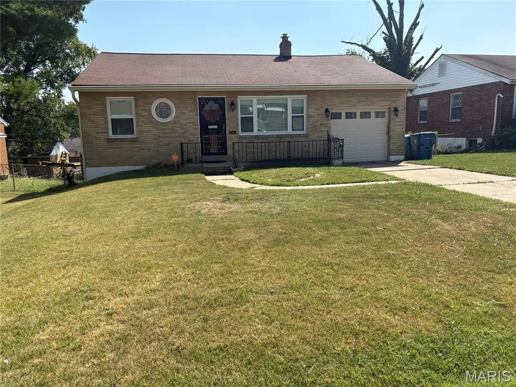 9224 Catalina DR, Jennings, MO 63136
