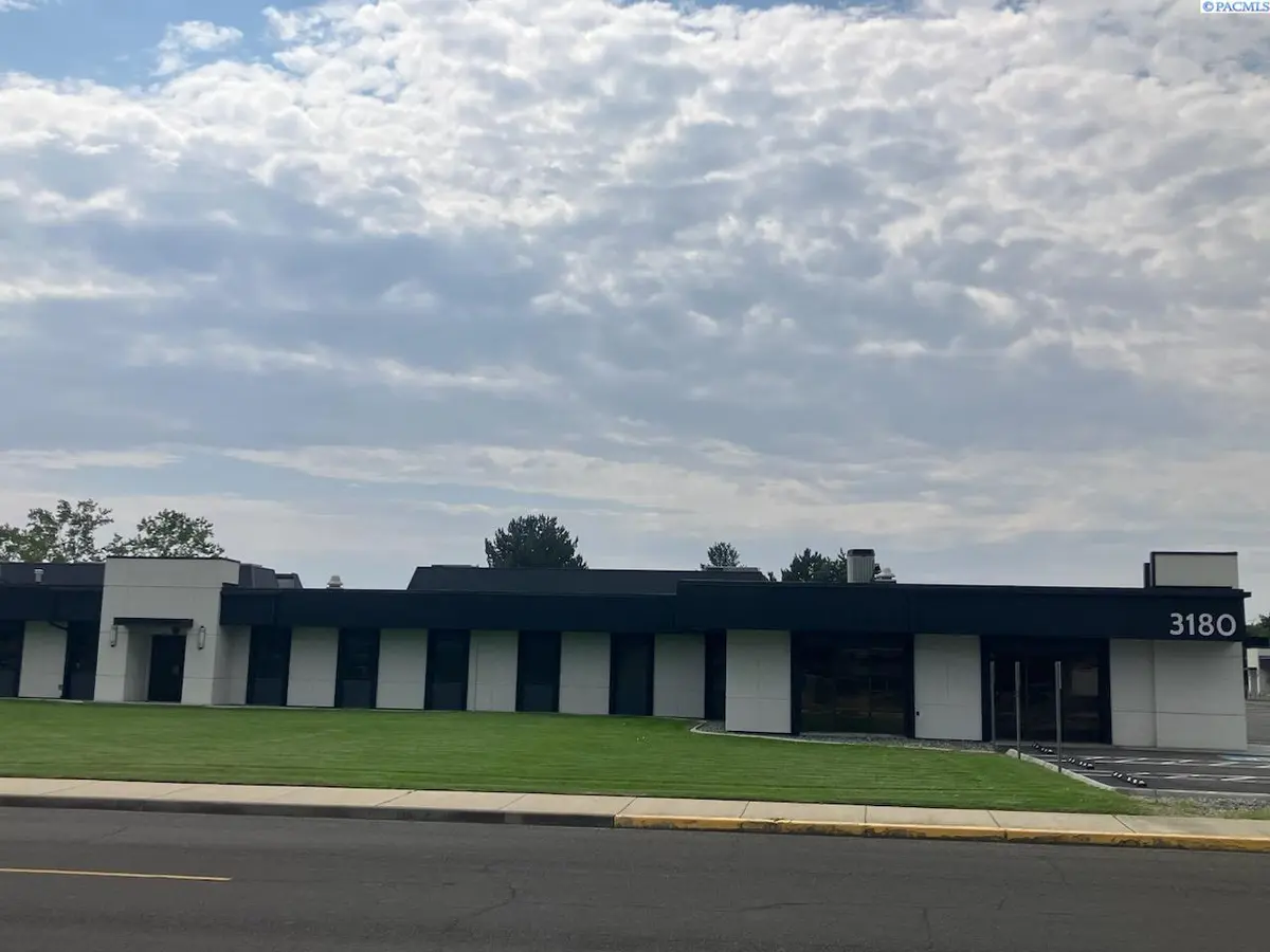 3180 George Washington Way, Richland, WA 99352