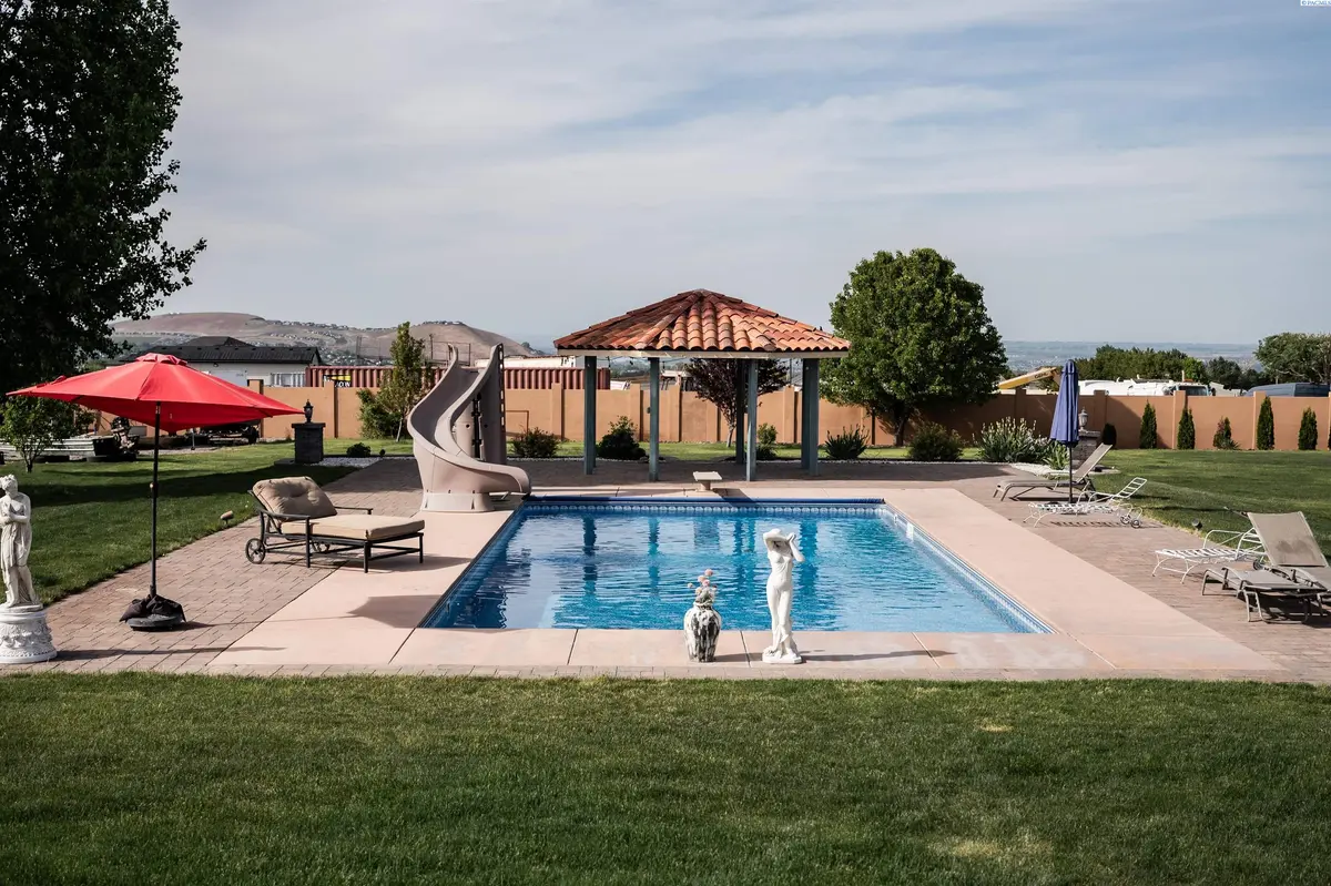110302 E 297th PR SE, Kennewick, WA 99338