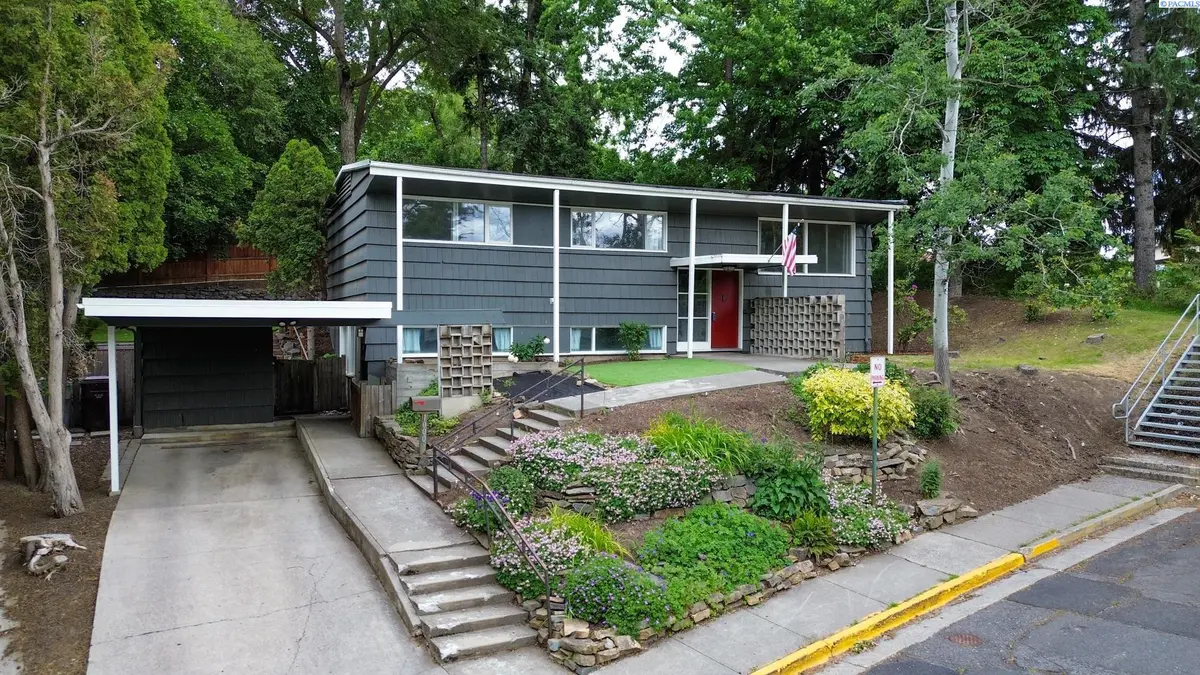 1000 NE Duncan Lane, Pullman, WA 99163