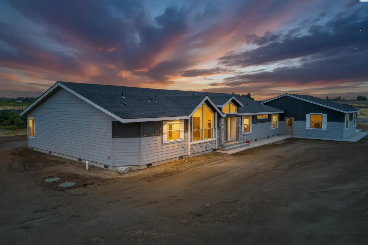 40990 N 115 PRNW, Benton City, WA 99320