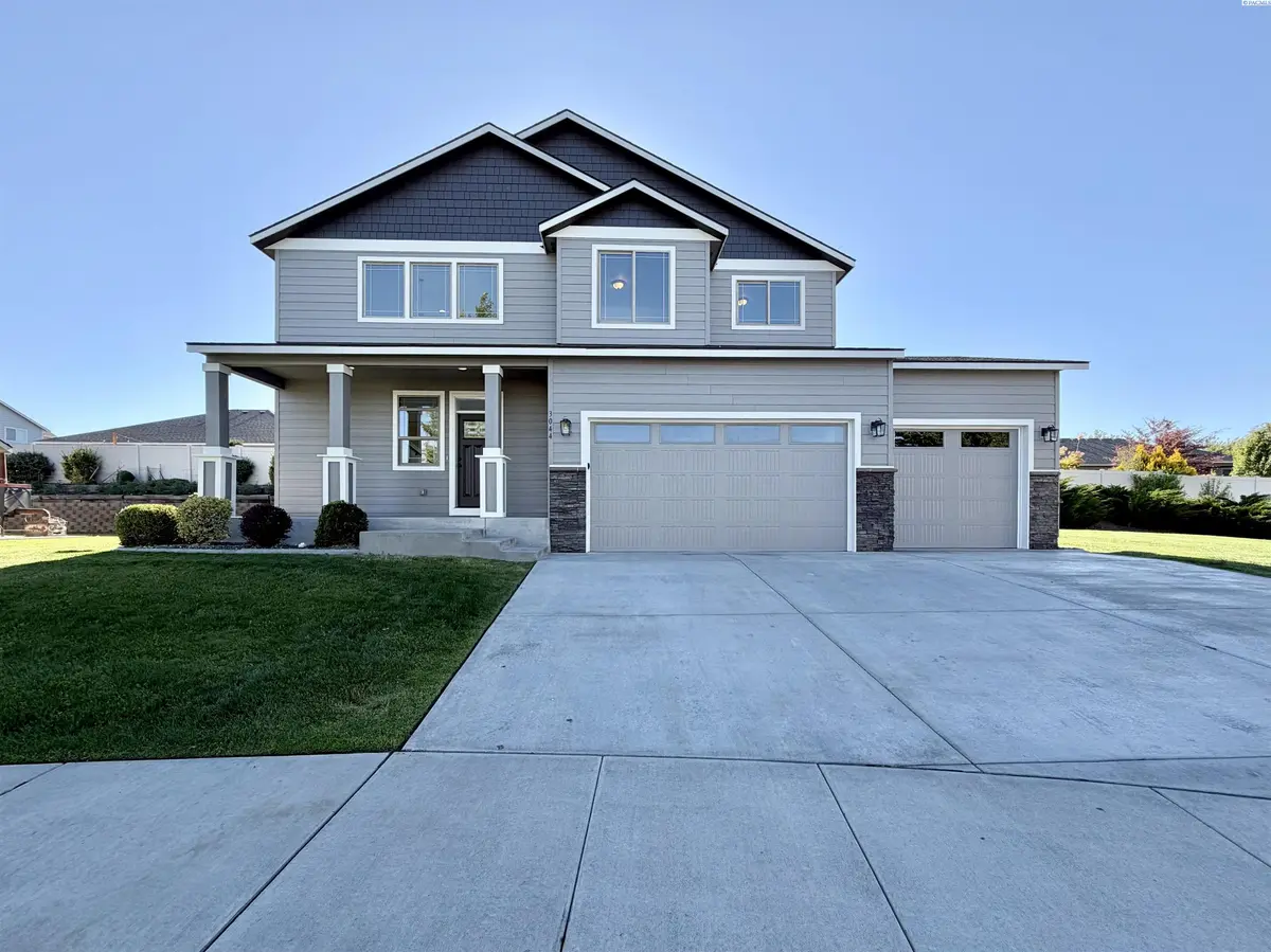 3044 S Fillmore Pl, Kennewick, WA 99338