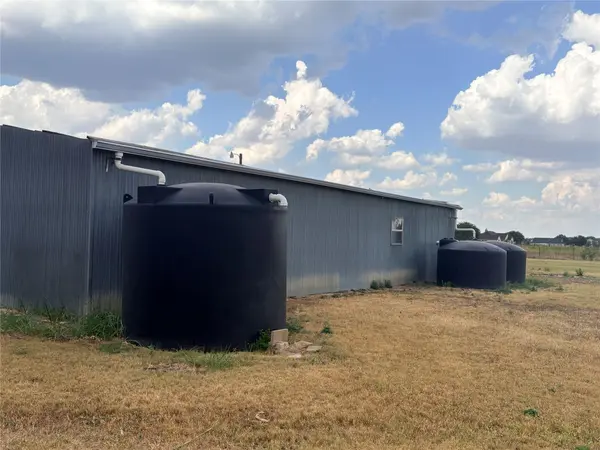 725 County Road 124, Georgetown, TX 78626